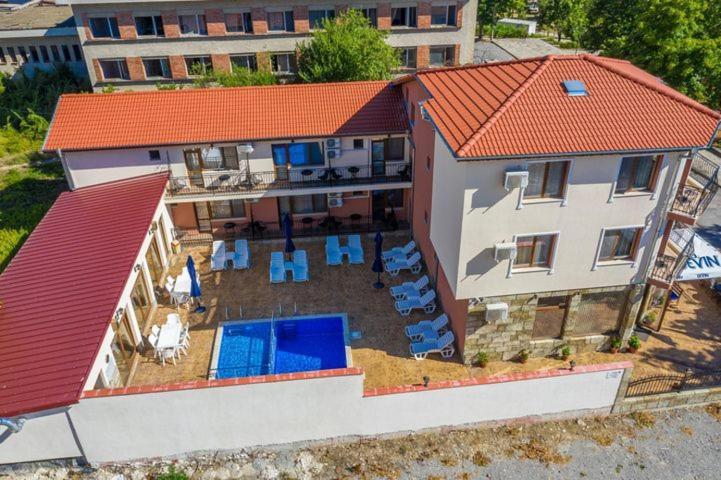 Family Hotel Preslav 외부 사진